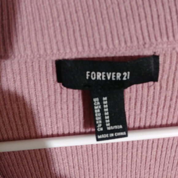 Forever 21 long sleeve sweater - Picture 2 of 2